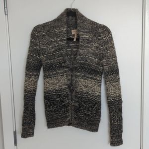 Aritzia • Wilfred Free chunky wool toggle sweater